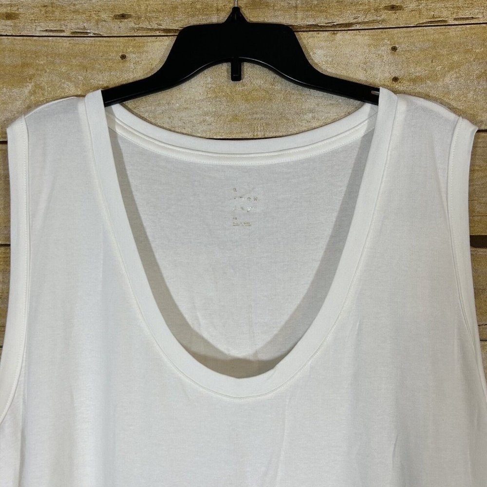 A New Day White Tank Top Womens Plus Size 4X Scoopneck Stretch Sleeveless - Picture 3 of 8
